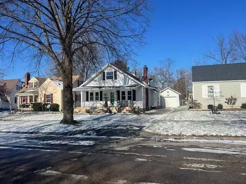 812 Snowhill Blvd, Springfield, OH 45504 photo 2