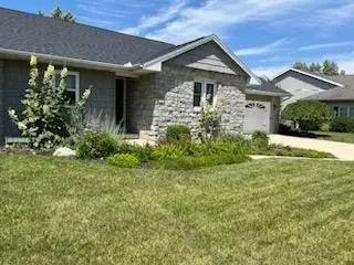 1714 Fenway Ct, Saint Marys, OH 45885