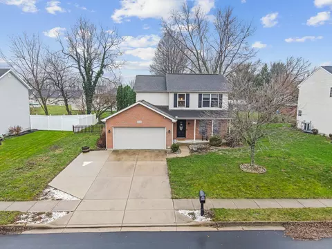 2820 Huntington Dr, Troy, OH 45373