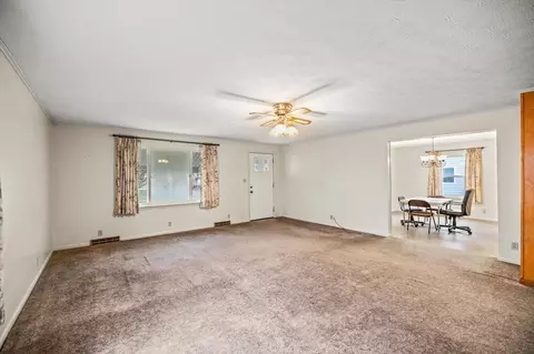 Living - 846 Spruce Ave, Sidney, OH 45365 photo 3 of 3