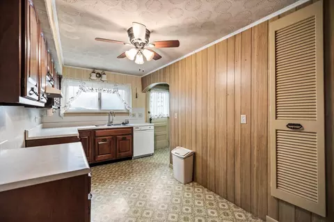 Entry Way - 846 Spruce Ave, Sidney, OH 45365 photo 1 of 4
