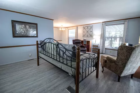27 Beech Dr, Springfield, OH 45504 photo 2