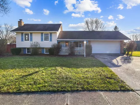 Exterior - 1817 Villa Rd, Springfield, OH 45503 photo 2 of 4