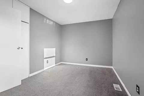 Bedroom - 1817 Villa Rd, Springfield, OH 45503 photo 6 of 6