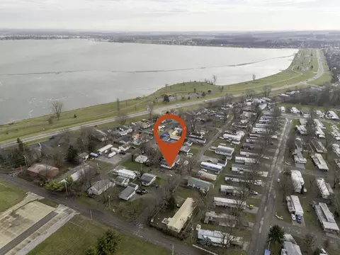11008 Walnut St, Lakeview, OH 43331