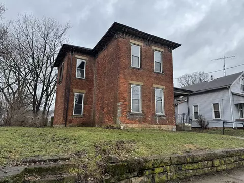 511 Scott St, Springfield, OH 45505 photo 2