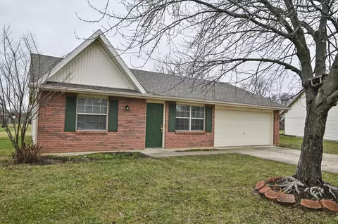 Exterior - 2921 Caldwell St, Springfield, OH 45503 photo 3 of 4
