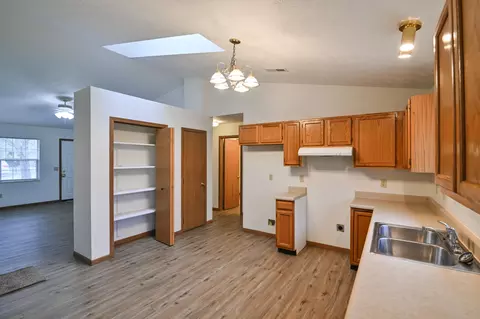 Kitchen - 2921 Caldwell St, Springfield, OH 45503 photo 3 of 4