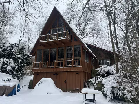2120 Kinmont Rd, Dayton, OH 45414