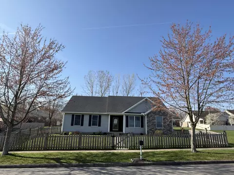 687 Hiser Ave, Springfield, OH 45503