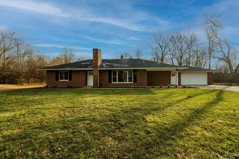 1914 Grange View Dr, Dayton, OH 45432