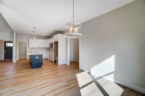 Dining - 5408 N Hampton Rd, Springfield, OH 45502 photo 1 of 1