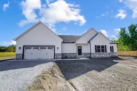 Exterior - 5408 N Hampton Rd, Springfield, OH 45502 photo 3 of 8