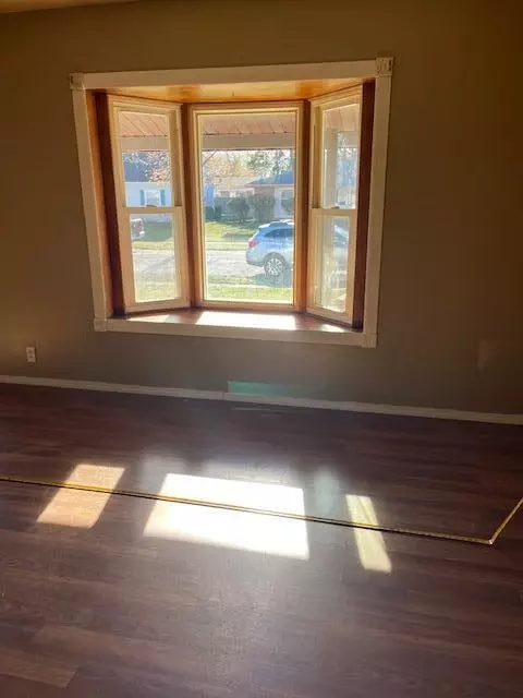 Living - 209 E Forest St, Celina, OH 45822 photo 3 of 4