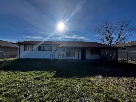 Exterior - 209 E Forest St, Celina, OH 45822 photo 2 of 4
