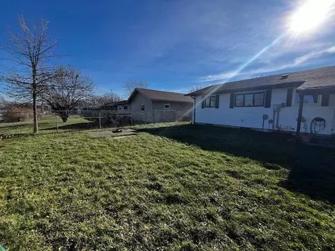 Exterior - 209 E Forest St, Celina, OH 45822 photo 4 of 4