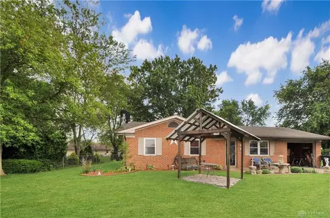 104 Ila Sue Ct, Union City, OH 45390