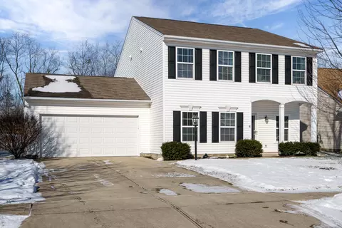 2736 Oak Trace Ct, Dayton, OH 45431
