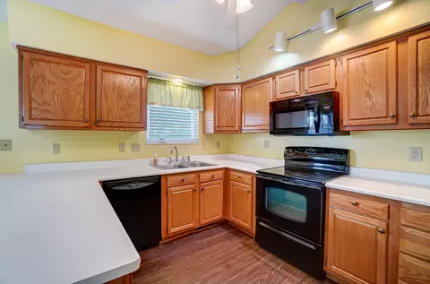 1247 Warbler Rdg, Springfield, OH 45503 photo 13