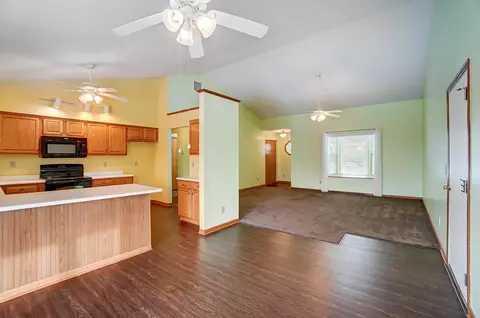 1247 Warbler Rdg, Springfield, OH 45503 photo 9