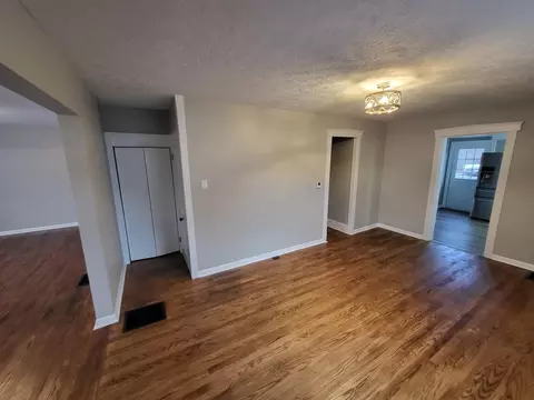 212 Cretcher Ave, De Graff, OH 43318 photo 11