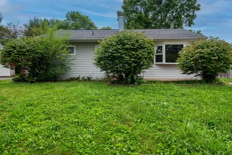 3387 Harwood St, Kettering, OH 45429
