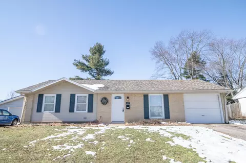 1017 White Pine St, New Carlisle, OH 45344