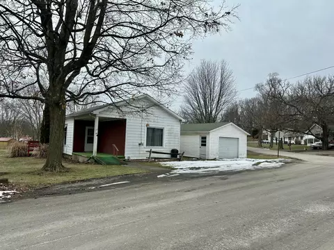 33 Church St, Mechanicsburg, OH 43044