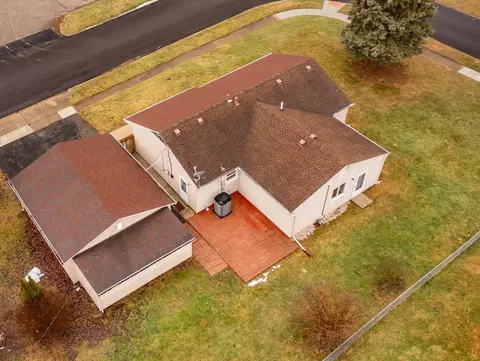 2151 S Aragon Ave, Kettering, OH 45420 photo 3