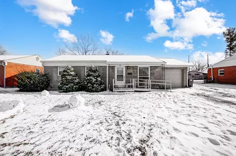 1009 Fairfield Rd, Troy, OH 45373