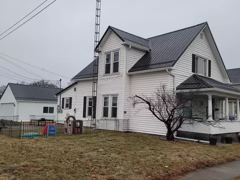 409 W Wayne St, Celina, OH 45822