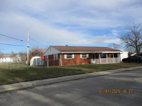 1844 Daniel Dr, Sidney, OH 45365