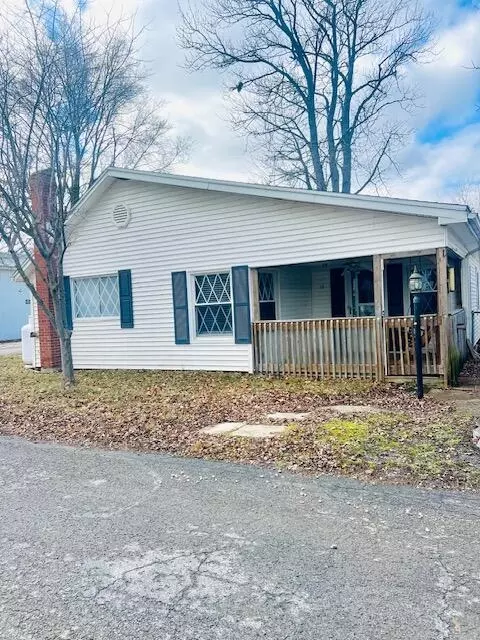 8513 Clyde Dr, Celina, OH 45822