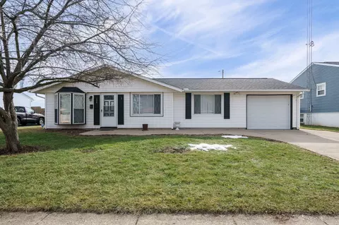 1425 Cooper Ave, New Carlisle, OH 45344