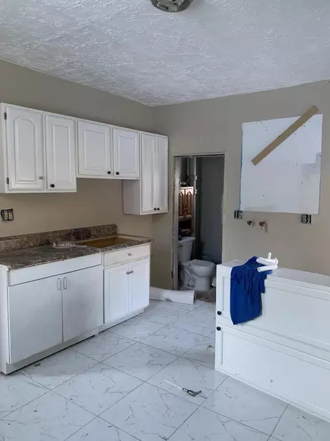 360 Gallagher St, Springfield, OH 45505 photo 2