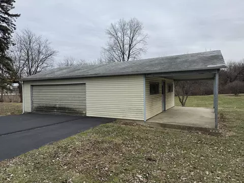 2480 Old Clifton Rd, Springfield, OH 45502 photo 8