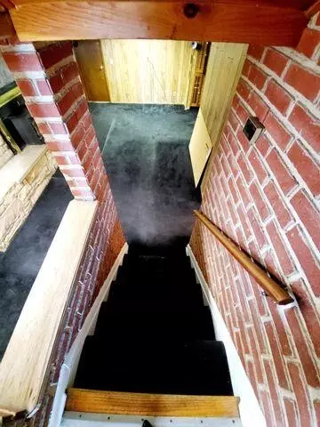 Entry Way - 530 Catherine St, Springfield, OH 45505 photo 2 of 4