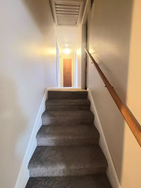 Entry Way - 530 Catherine St, Springfield, OH 45505 photo 3 of 4