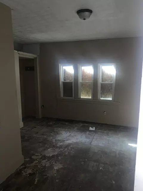 620 S Lowry Ave, Springfield, OH 45506 photo 3