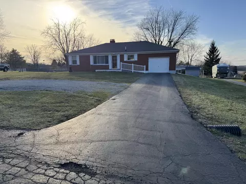 1673 Uplands Dr, Springfield, OH 45506 photo 3