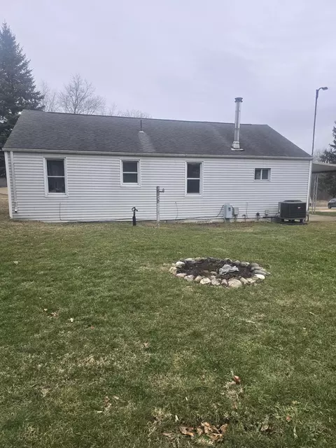 371 S Mill St, De Graff, OH 43318 photo 4