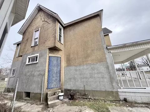 1210 S Limestone St, Springfield, OH 45505 photo 4