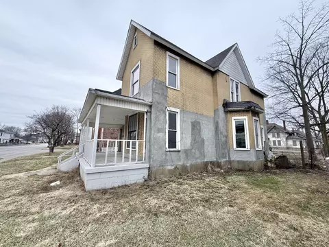 1210 S Limestone St, Springfield, OH 45505 photo 3