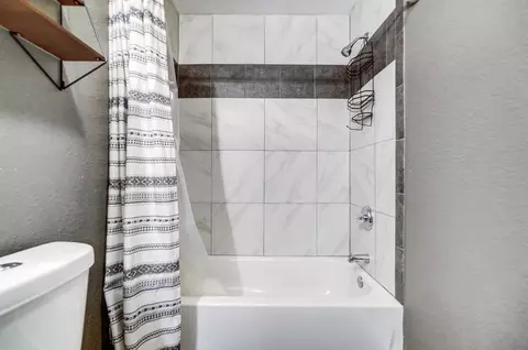 Bath - 116 S Green St, Mendon, OH 45862 photo 5 of 8