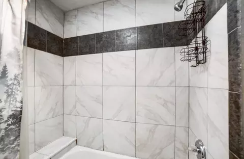 Bath - 116 S Green St, Mendon, OH 45862 photo 2 of 8