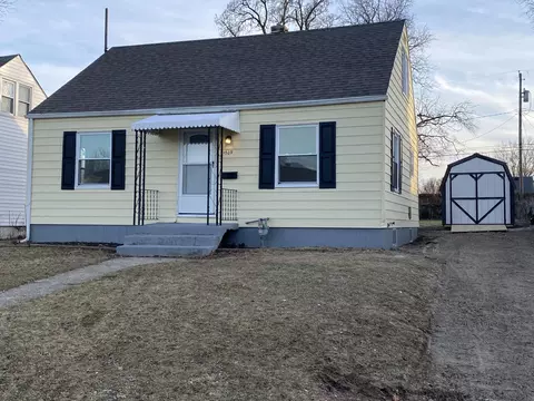 1709 N Sweetbriar Ln, Springfield, OH 45505
