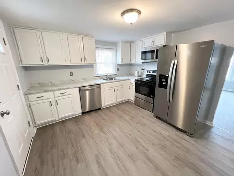 Kitchen - 817 W Second St, Springfield, OH 45504 photo 8 of 10