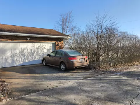 Exterior - 10567 Celina Mendon Rd, Mendon, OH 45862 photo 30 of 31
