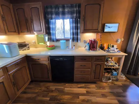 Kitchen - 10567 Celina Mendon Rd, Mendon, OH 45862 photo 3 of 3