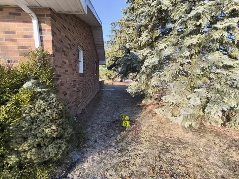 Exterior - 10567 Celina Mendon Rd, Mendon, OH 45862 photo 15 of 31